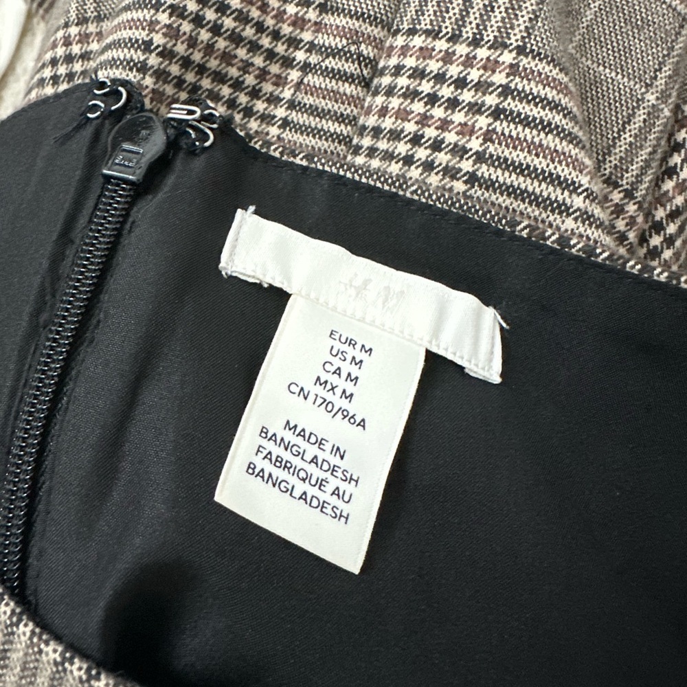 H&M Plaid Mini Shift Dress Size Medium - Picture 4 of 4